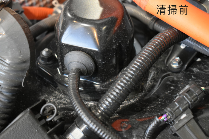 レクサスGS-エンジンルーム清掃前