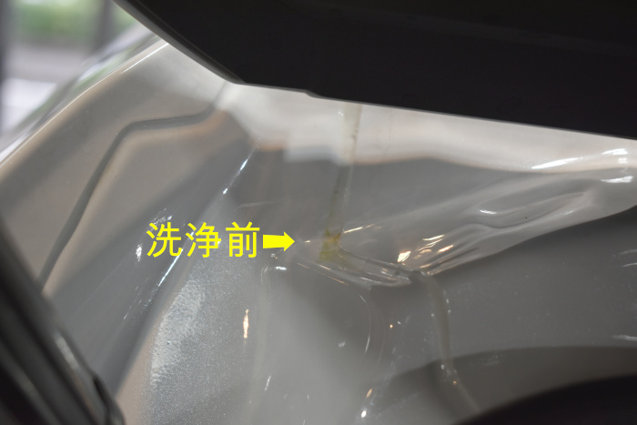 レクサスUX-トランク洗浄前-1