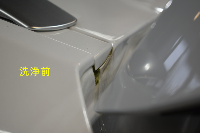 レクサスUX-トランク洗浄前-3
