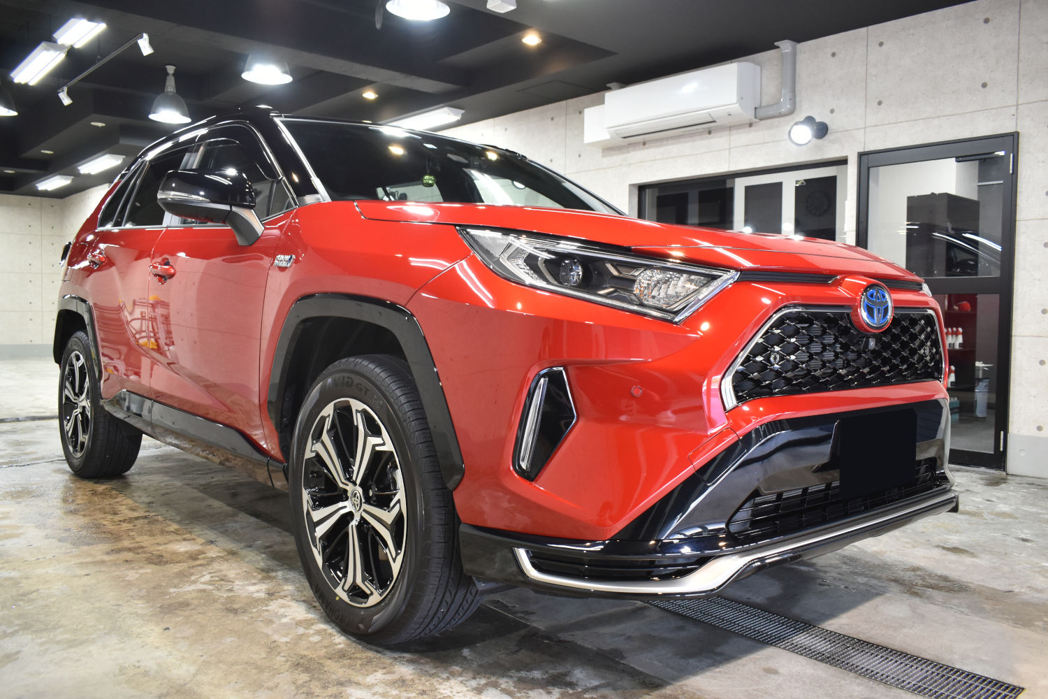RAV4-1
