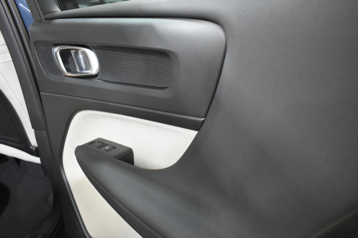 XC40-14