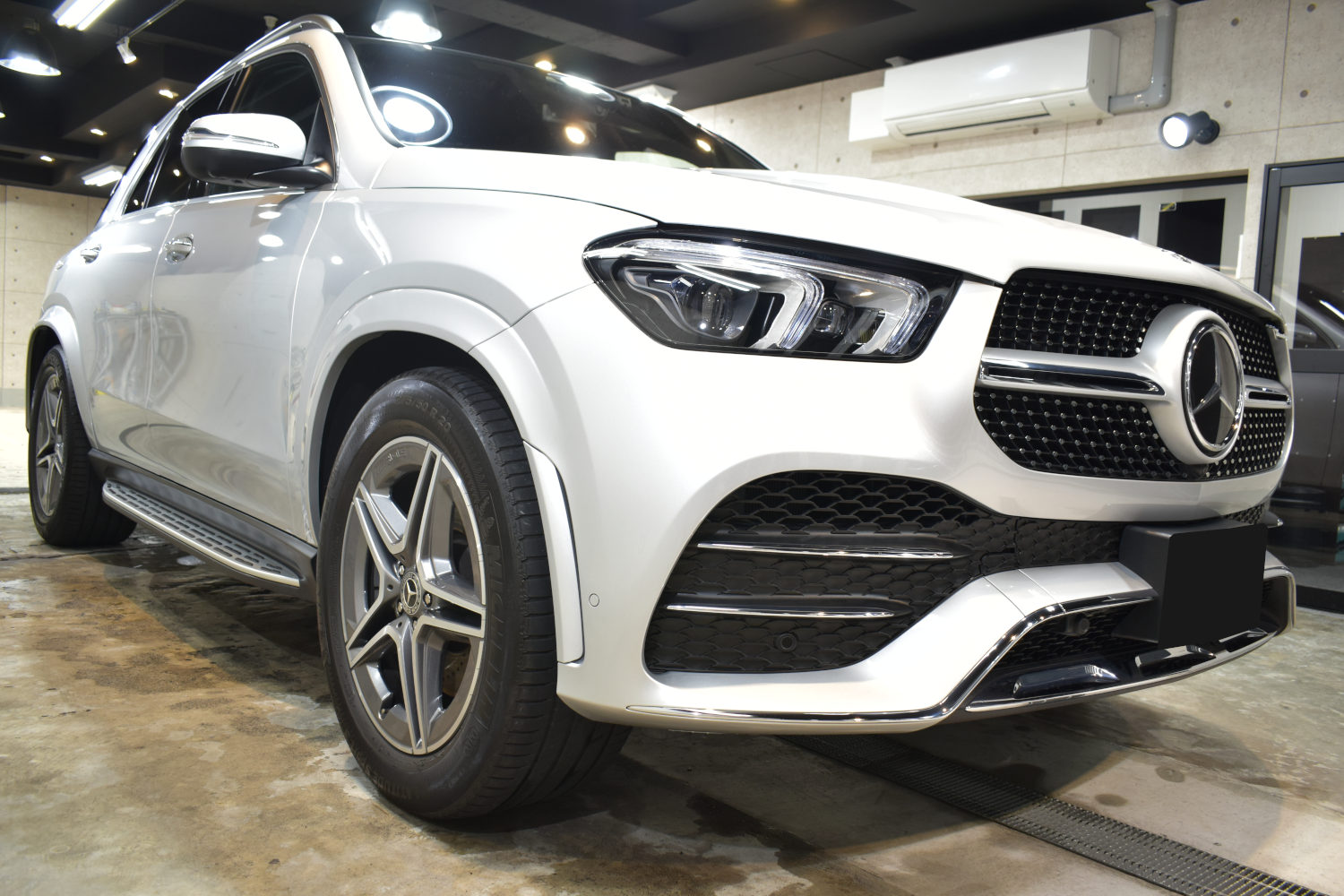 GLE-1