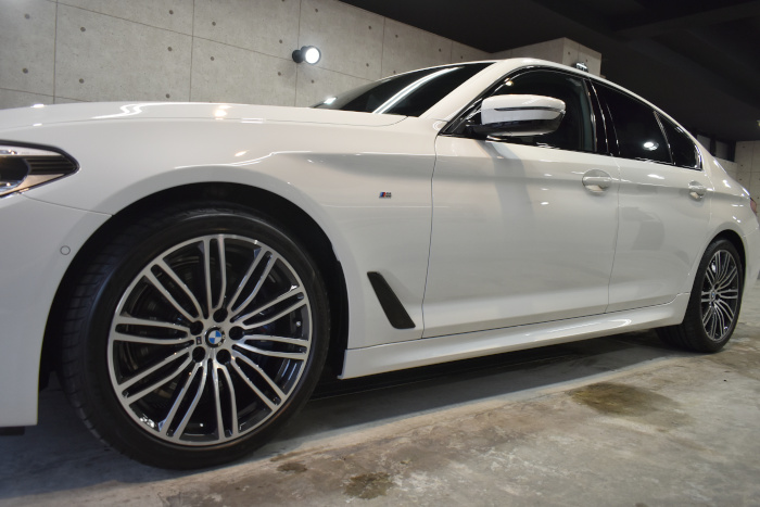 BMW530i-4