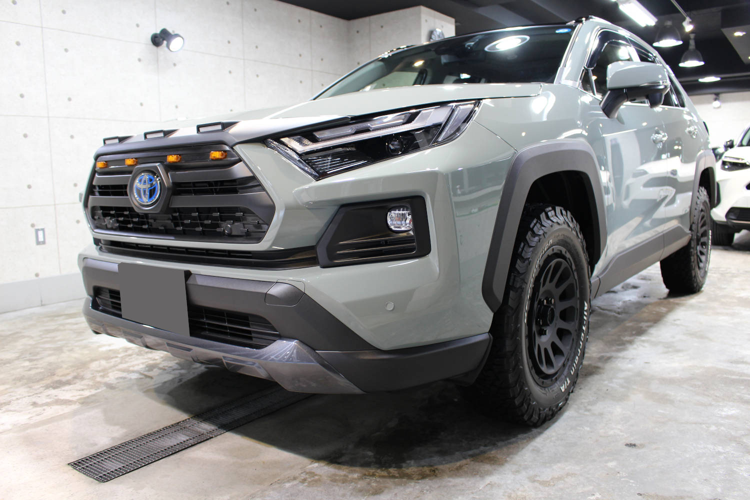 RAV4-3