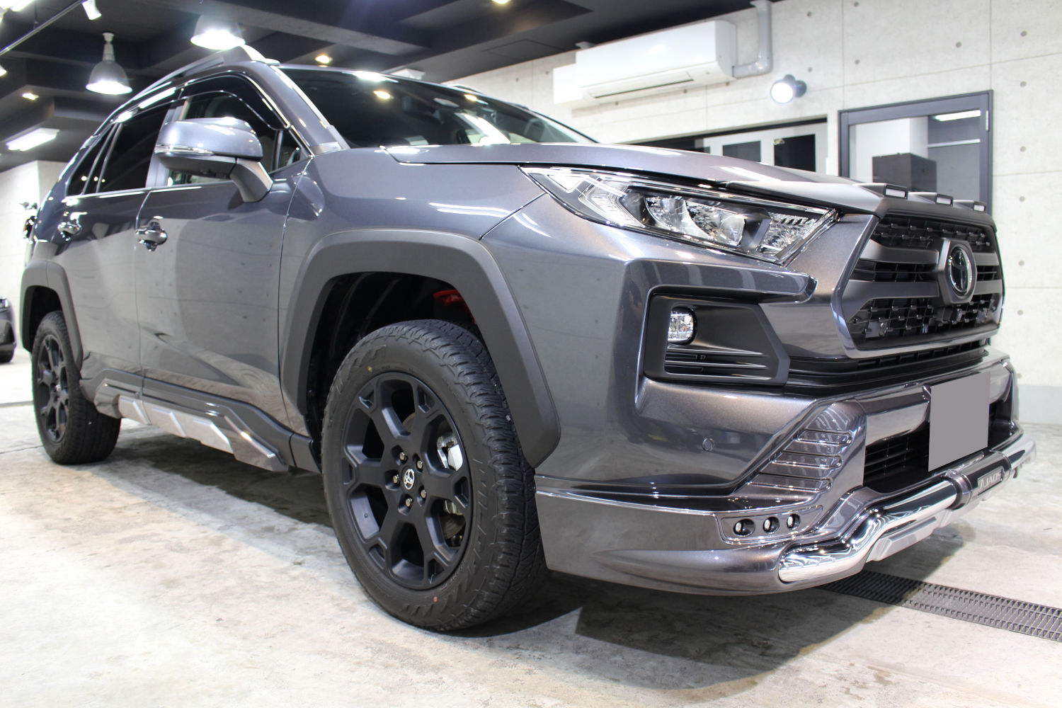 RAV4-1