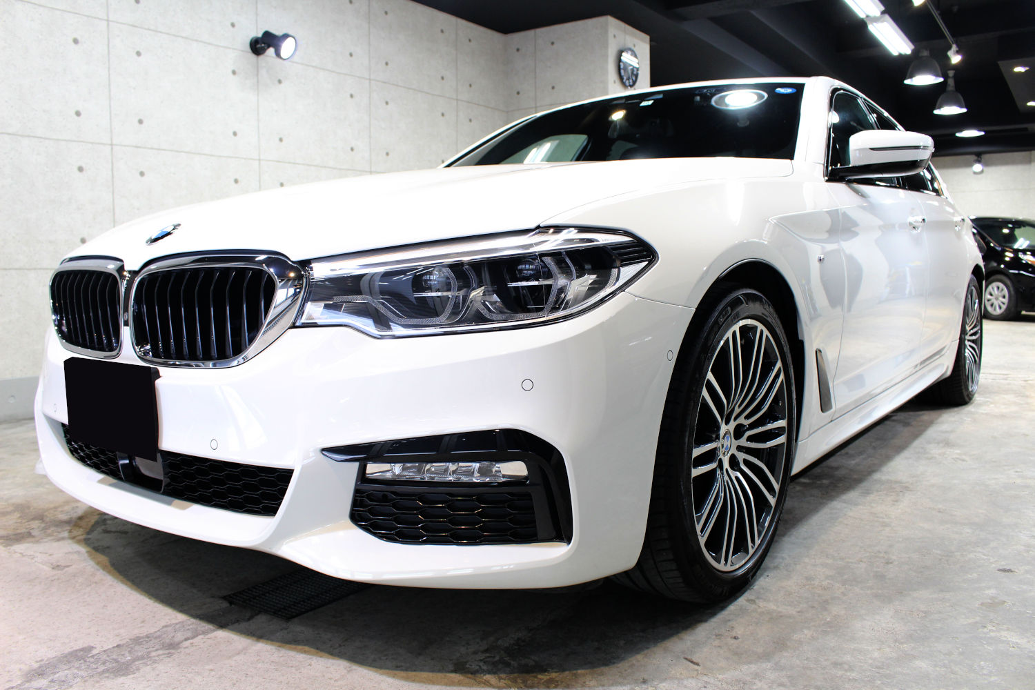 523i-2