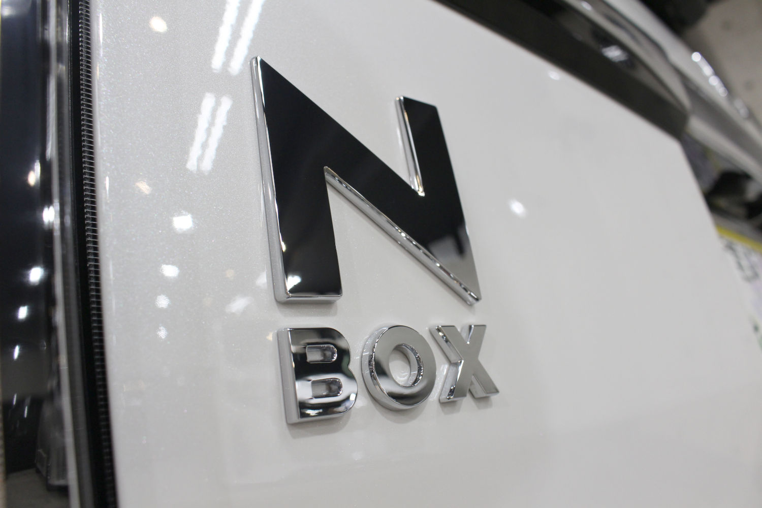 N BOX-10