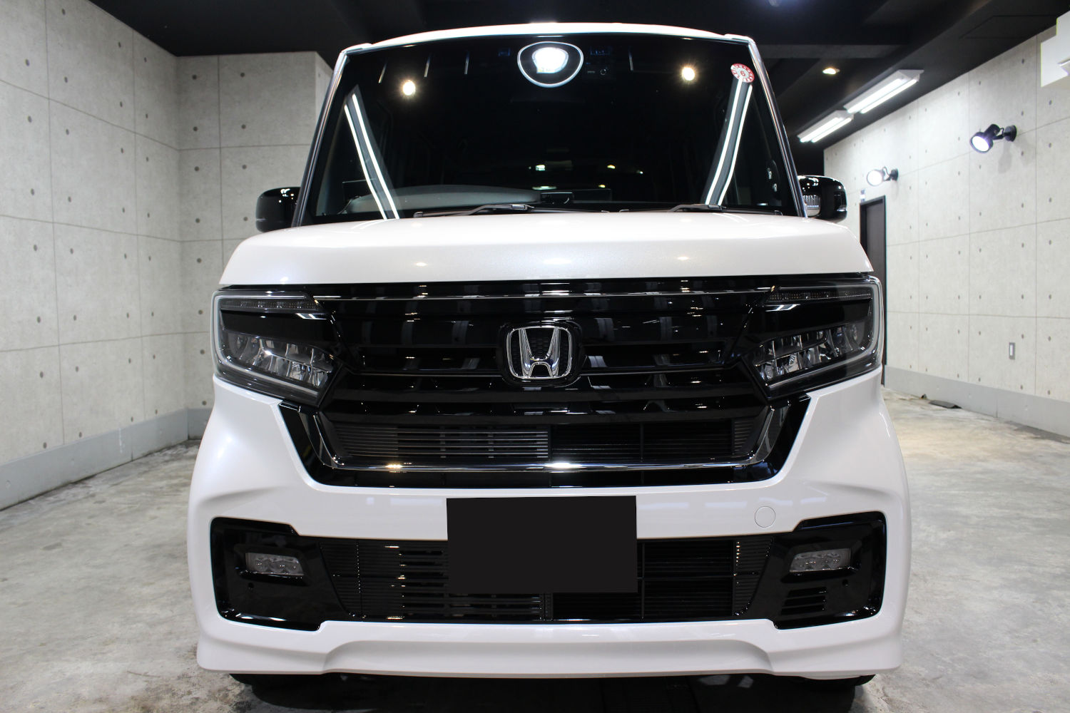 N BOX-3