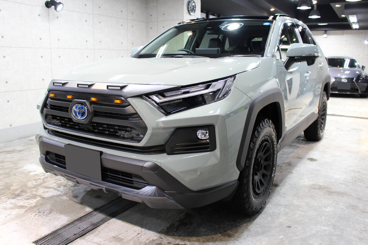 RAV4-4